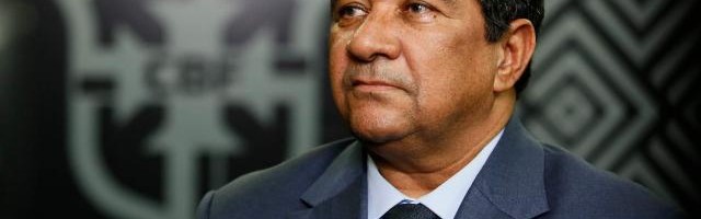 国际足联帮忙官复原职 他马上就炒掉巴西队主教练