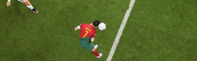 开云体育入口-进球算谁的？B费无意的伟大进球！C罗最好的没顶到？