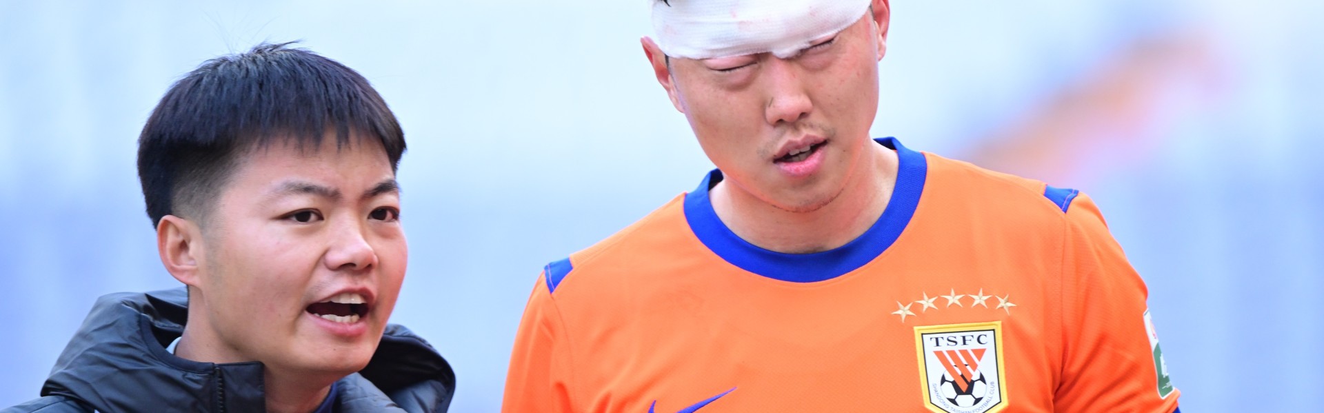 开云体育网站-山东解说：高准翼轻微脑震荡缝了30多针，现在应该问题不大了