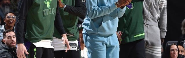 开云体育登录-雄鹿敲响如意算盘落到第三 绿军76人各有难题