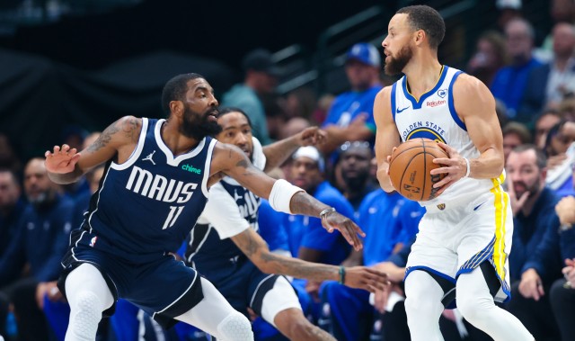 开云体育官网-本人还没上脚征战过~库里：穿欧文3代比赛征求过欧文的同意